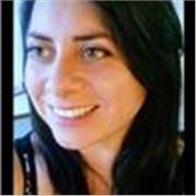 Profesora de español imparte clases para todo público