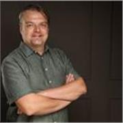 Deutsch als Fremdsprache Lehrer für Erwachsene. Lernen durch Kommunikation mit guter Laune. Grammatik lernen aber auch Verstehen.