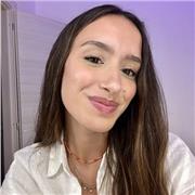 Insegnante disponibile per aiuto compiti e lezioni private