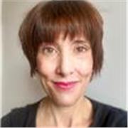 Profesora de Inteligencia Artificial con formación específica y varios cursos realizados en IA, Big Data y nuevas tecnologías.