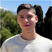 Profesional en informática con mas de 7 años de experiencia en el campo.