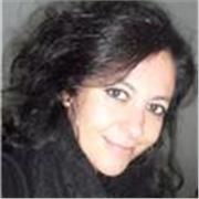 Soy profesora de Inglés, bilingüe en Inglés y Griego y hablo Español