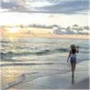 Apasionada por la literatura, dedicado a formar lectores críticos y escritores autónomos, utilizando métodos activos que conectan