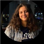 Sto cercando un lavoro part-time per insegnare il francese negli asili nido, scuole o in sessioni individuali online/presenza