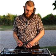 Lezioni di DJing con Mark – Impara a mixare come un pro!