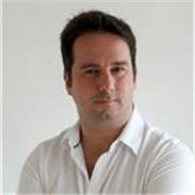 Instructor Escolar por la FIDE ofrece clases de ajedrez para todas las edades y niveles entre iniciación e intermedio. 