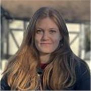 I'm an experienced native English teacher and specialise in teaching Spanish and Portuguese speakers.