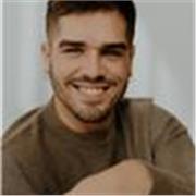 Profesor de teatro apto para todas las edades y niveles