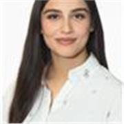 Erfahrener Nachhilfelehrer für Deutsch als Fremdsprache mit klaren Erklärungen und Struktur