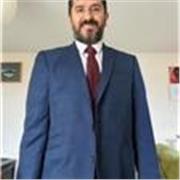 Profesor de inglés y  castellano con mucha experiencia para enseñar a estudiantes de todas las edades y culturas.