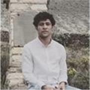 Maestro de Química y Biología con experiencia en enseñanza a estudiantes que ingresan a Preparatoria y Facultad