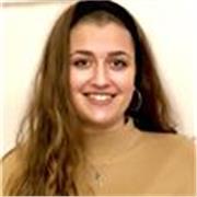 Imparto clases de apoyo escolar en base a las necesidades del alumno. Además, también puedo dar clases de castellano/español para extranjeros