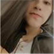 Profesora de materias relacionadas con matemática, finanzas, administración de empresas, estrategia, para adolescentes, jóvenes