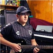 Clases de piano, guitarra, bajo eléctrico, ukulele y producción musical. En línea