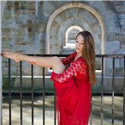 Je propose des cours de danse ainsi qu'un accompagnement en art-thérapie