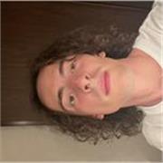 Studente che ha conseguito la certificazione CAE in inglese, le lezioni sono per ogni livello da C1 in giù