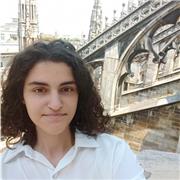 Soy una estudiante universitaria qué está apunto de terminar la carrera de Ciencias Políticas.