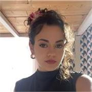 Professeure ou traductrice bilingue espagnole, étudiant à l'université de droit de bordeaux et à la recherche d'un emploi étudiant