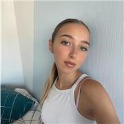 étudiante en L1 droit, je cherche à donner des cours particuliers notamment en français et spécialité HLP (collège - lycée)