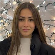 Studentessa di quinta Liceo Scientifico offre aiuto compiti a studenti di scuole medie e elementari