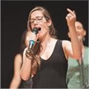 CANTO MODERNO PARA PRINCIPIANTES. Aprender es descubrir, aprender es explorar, disfruta de la música y de conocerte! (20e/45min)