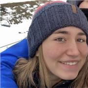 Étudiante en droit, ayant déjà donné des cours particuliers (de niveau primaire). Également grande sœur, qui favorise l’apprentissage de ses frères et sœurs (niveau collège)