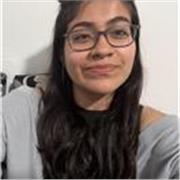 Profesora de química apta para alumnos de primero de bachillerato o inferior.