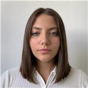 Profesora titulada en Arquitectura Efímera, imparto clases de Matemáticas, Dibujo, Biología, Historia.