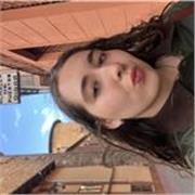 Profesora de inglés para estudiantes de todas las edades. Estudiante de Relaciones Internacionales con experiencia en dar clases