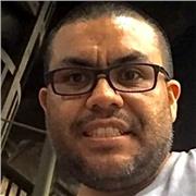 Filósofo profesional con alta experiencia en procesos de lectura crítica, escucha activa, lógica y argumentación filosófica