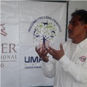 Maestro de apoyo para perfeccionar la dicción y escritura del español a extranjeros