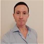 Docente laureato in giurisprudenza, e specializzato al sostegno didattico agli alunni con disabilità, offre lezioni private