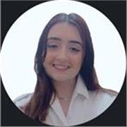 Persona apasionada por los idiomas y por trabajar con niños. 