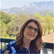 Insegnante specializzata per supporto s
all'apprendimento con tecniche di studio individualizzate e personalizzate.