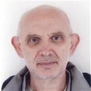 Fotografo professionista, insegno fotografia a tutti quelli che vogliono iniziare a conoscere questo mondo e/o approfondire