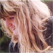 Profe latino-germana con mucha experiencia y material didáctico desarrollado para hispanohablantes, da clases efectivas y amenas