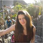 Hola! Soy Lucía, tengo bachillerato y me encantaría ayudar a los niños a aprender matemáticas de forma clara y divertida