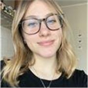 Studentessa laureanda in Biologia al primo anno, diplomata nel 2022 con 100 al Liceo Scientifico, indirizzo Scienze Applicate