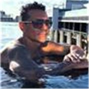 Entreno a todo tipo de gente con pesos variados. Que busquen una mejor forma y una mejor salud 
