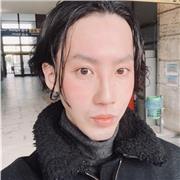 l'insegnante di madrelingua offre lezioni giapponesi