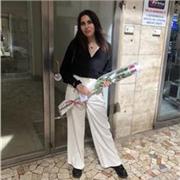 Insegnate. Sono diplomata da Liceo Artistico e sono una ragazza pronta per quanto riguarda le materie umanistiche (come Italiano, storia, storia dell’arte, filosofia). Ho un ottimo rapporto con i ragazzi e ho già fatto da tutor in precedenza. Grazie in an