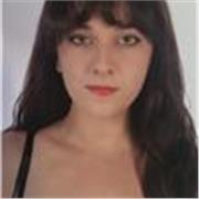 Filóloga alemana e inglesa, actualmente terminando el master de educación.