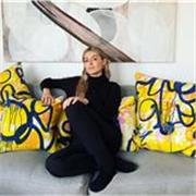 I’m a textile designer and founder of my own brand, F.ROZE. Primarily for creative students wanting to pursue a creative career. 