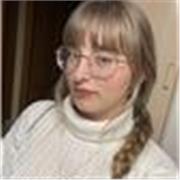 Estudiante de Filología Hispánica imparte clases online de lengua castellana, literatura, latín e inglés. 
