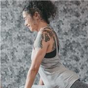 Yogalehrerin seit ueber 12 Jahre,kenntnisse von meditation u