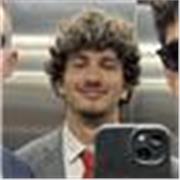 Actuellement en M1 de Science politique, je souhaite enseigner les matières suivantes: Anglais (A1-B1), Français, Histoire-géo. 