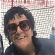 Laureata in lingue con esperienza