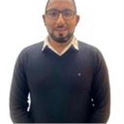 Profesor con experiencia en habilidades computacionales y Hábilidades digitales