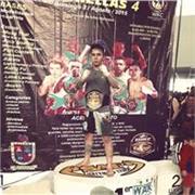 Boxeador Amateur aún activo  con 6 años de experiencia 