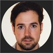 Profesor universitario con más de 20 años de experiencia académica internacional en distintas universidades. Además, más de 7 años